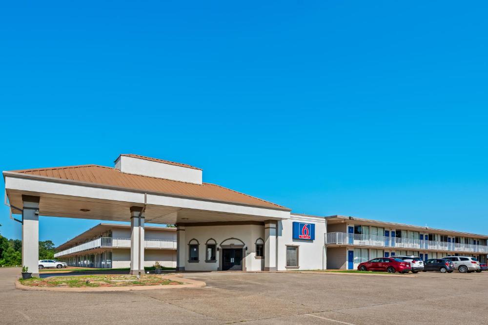 Studio 6 Hammond, LA I12 I55
